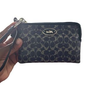 Coach Wristlet NWOT